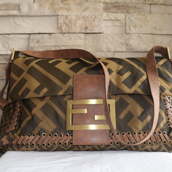 SOLD Fendi Tobacco Zucca Large Baguette Laced Bag - Picture 2 of 16